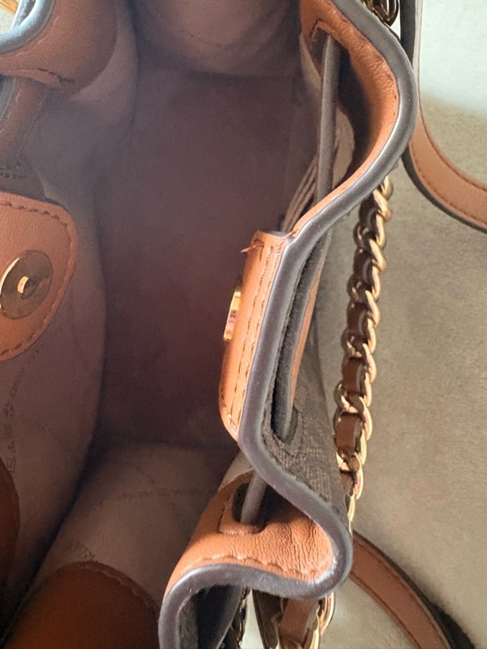 Michael Kors Brown Signature Logo Shoulder Bag with Tan Trim and Gold Chain - Picture 3 of 3